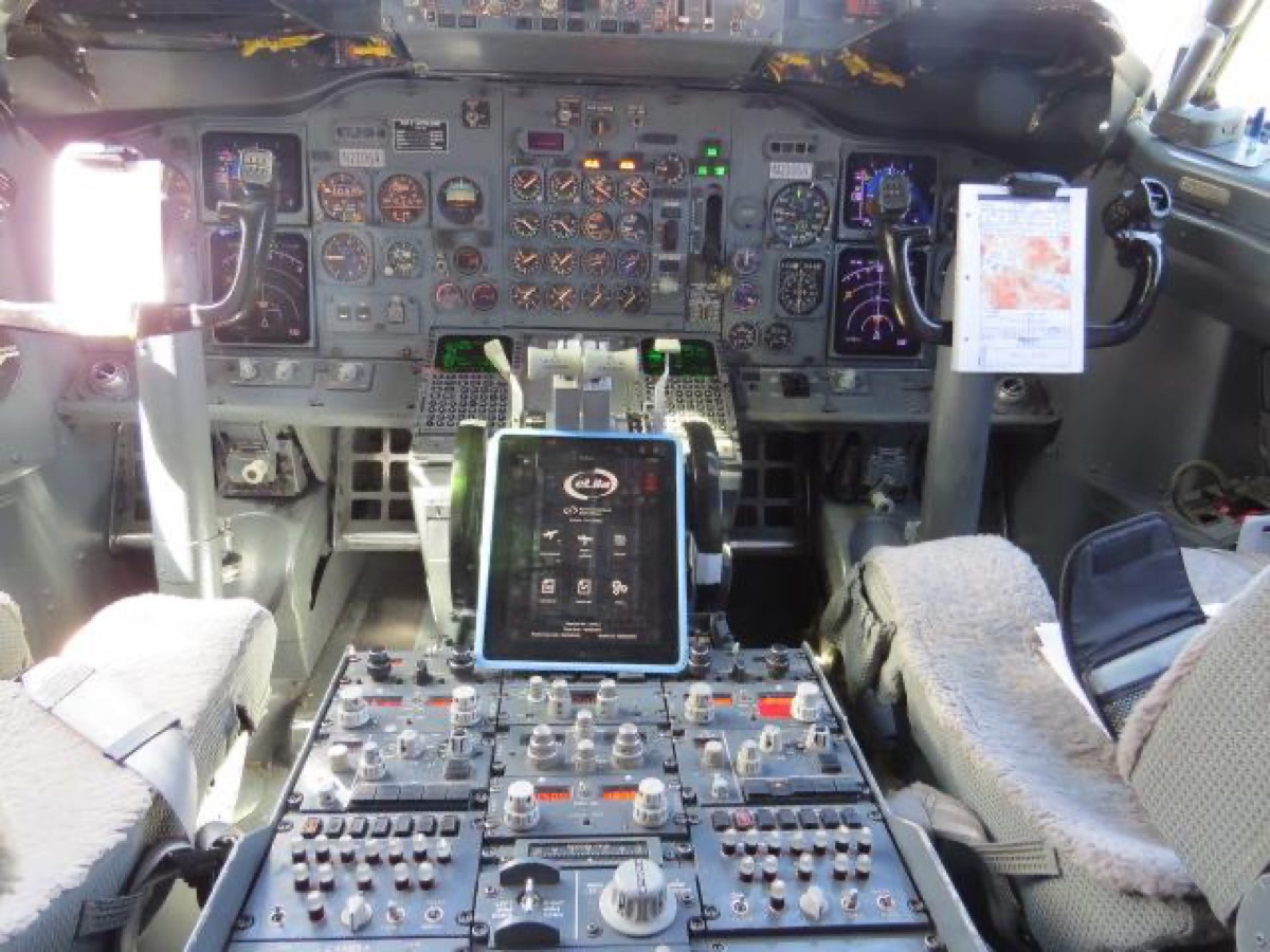 Boeing flight deck
